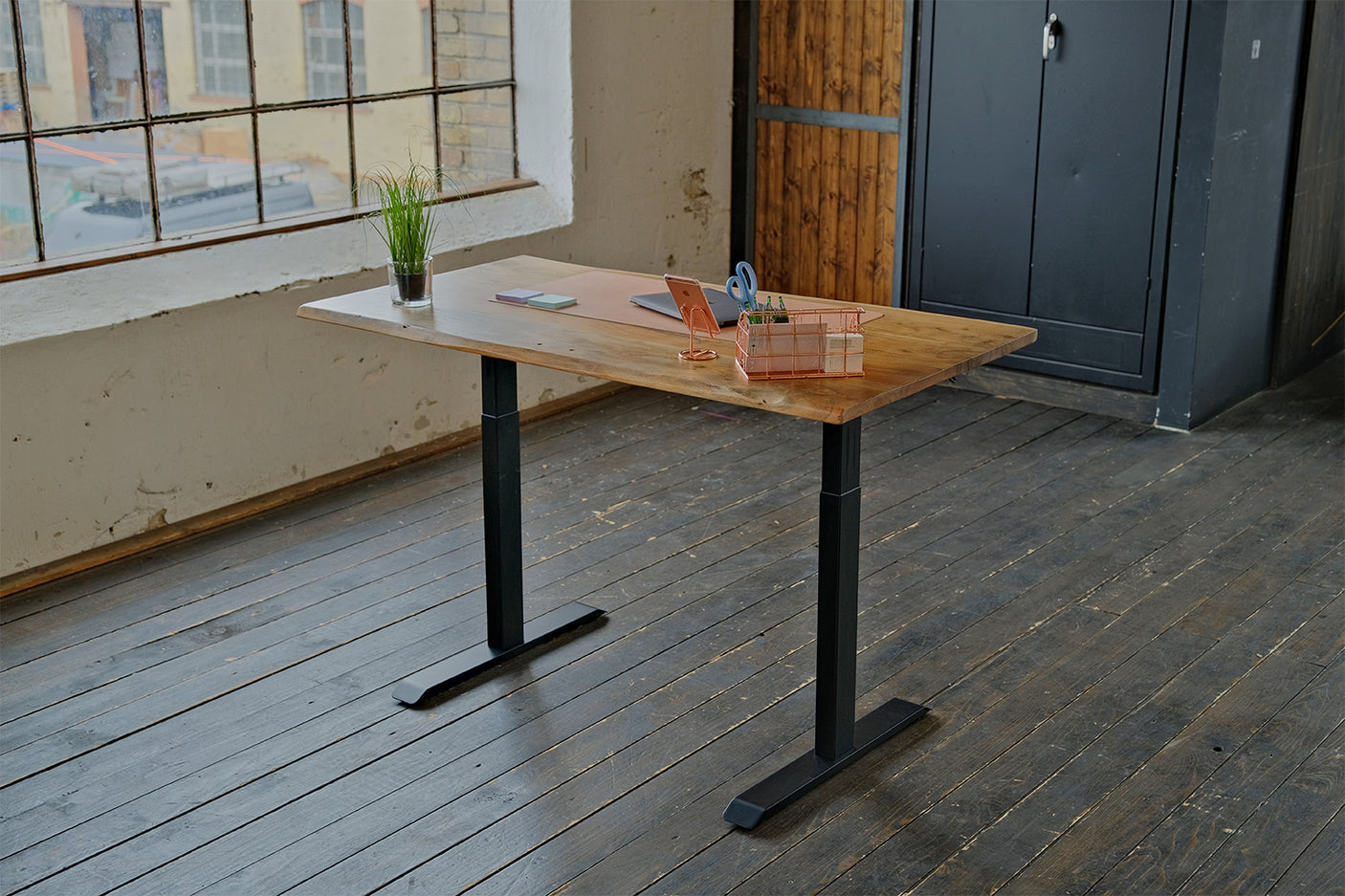 e3bd3d7f-1f85-49b9-b0e3-7d3979eb526f