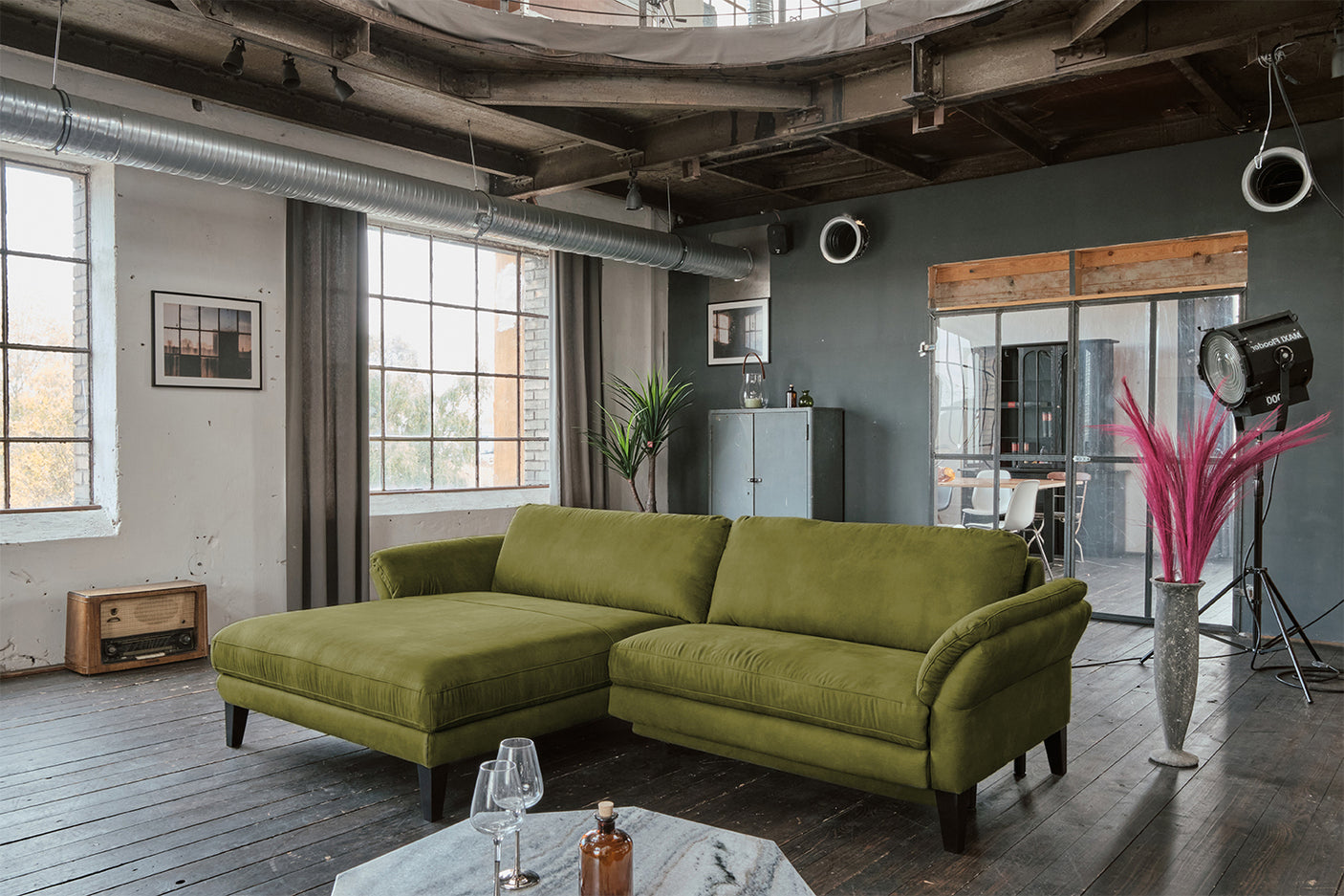 acb04c35-7123-4ea4-876a-56c707cc501a