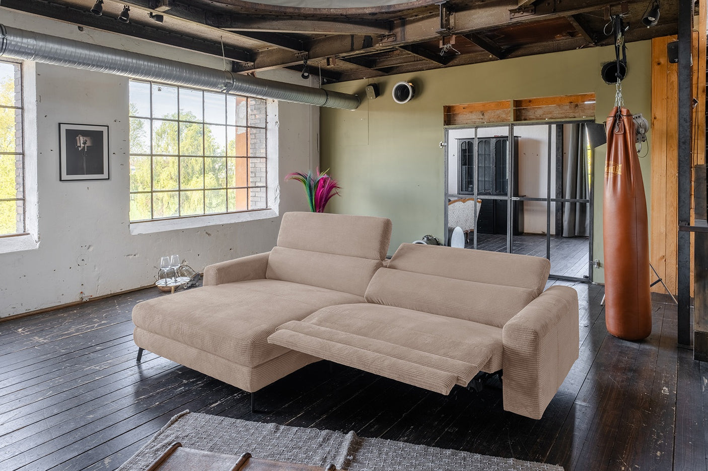 687f6249-a2cc-43a8-a0d8-942d933cea58