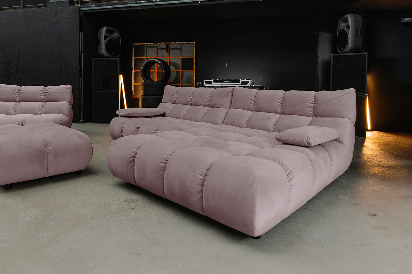 ee7fc1e9-1300-46d7-a386-1b5d6e282ae8