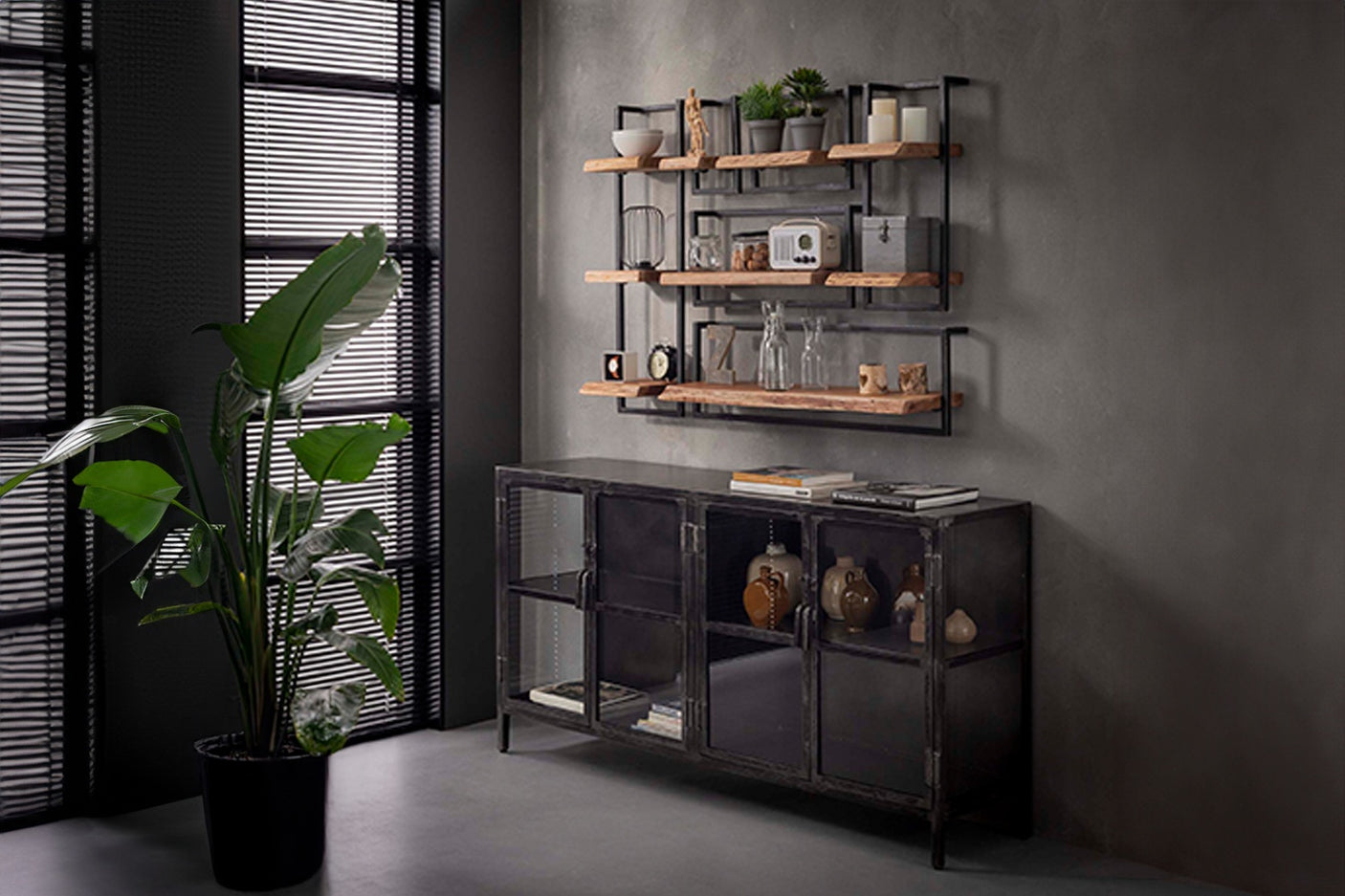 3ac1bf56-5e0a-4f18-a81e-4072116d8941