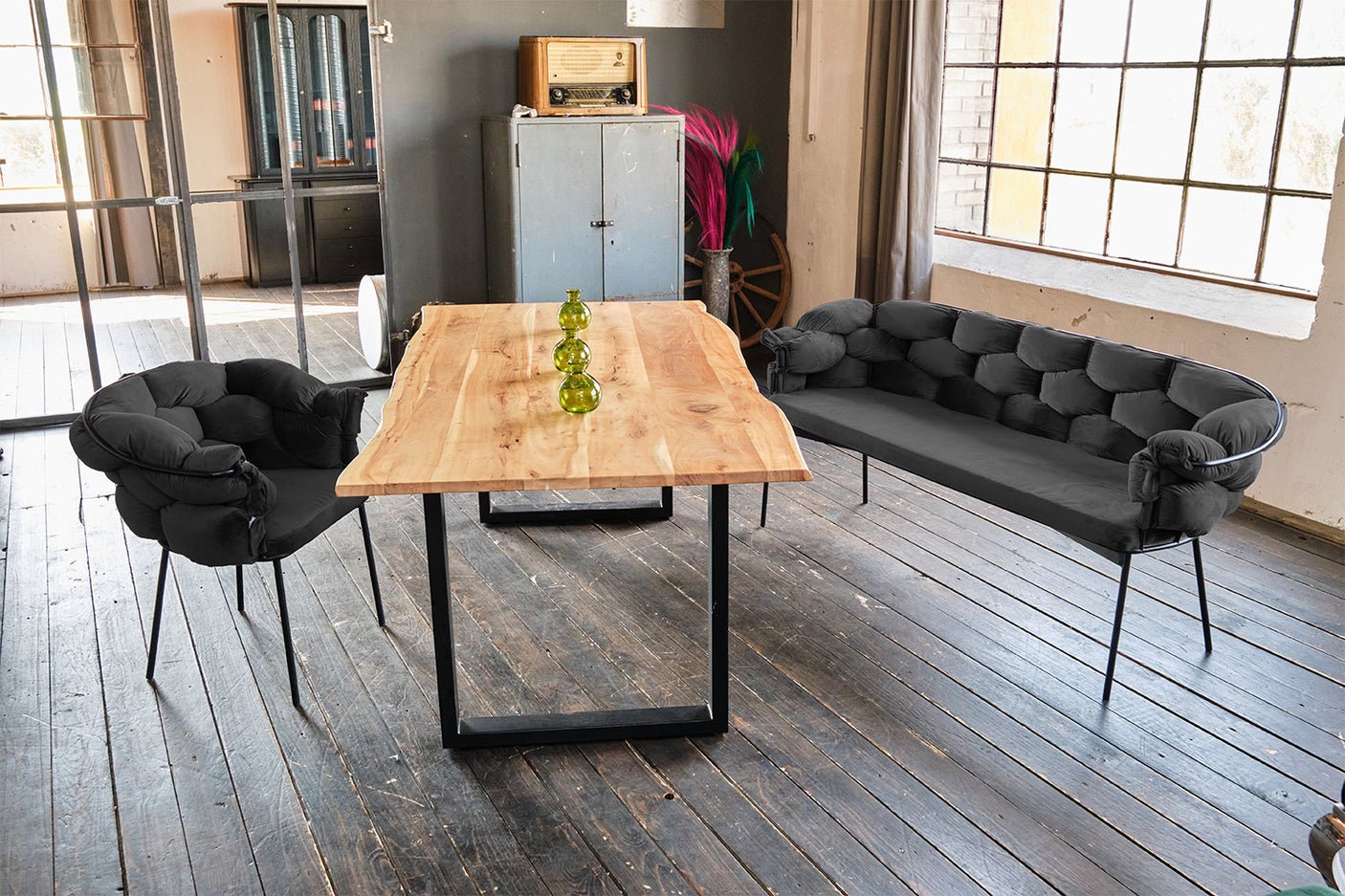 f4e4a94e-e31d-4b17-82f1-c177b389241c