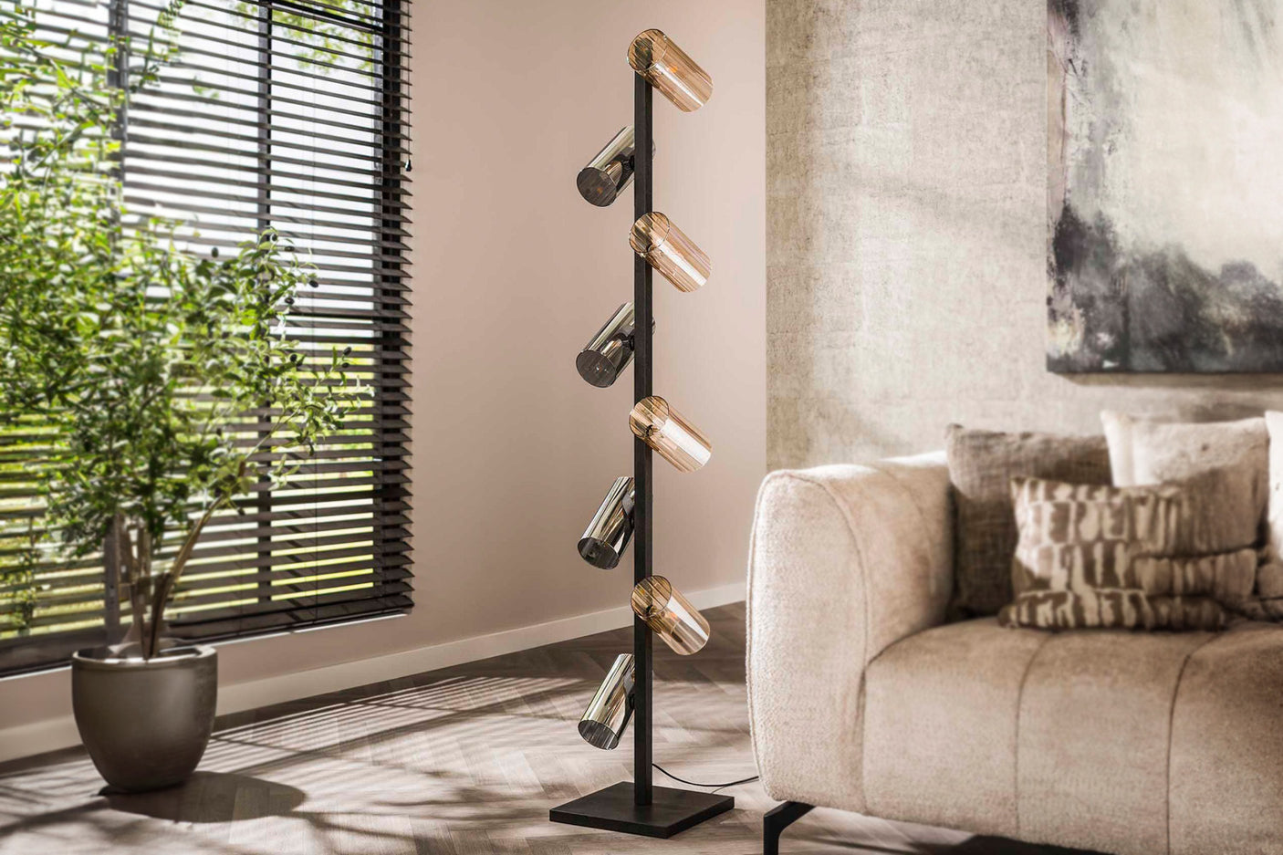 dbe11b54-a53d-486b-b738-6b83f33e333e