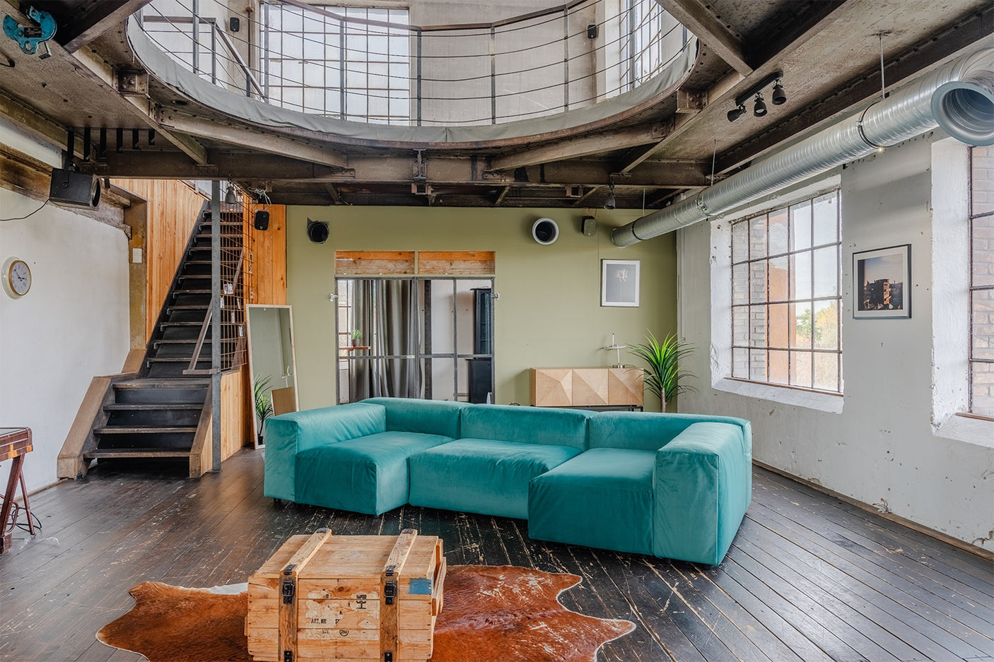 99e36f0b-cc62-49b7-a974-10b70db2517b