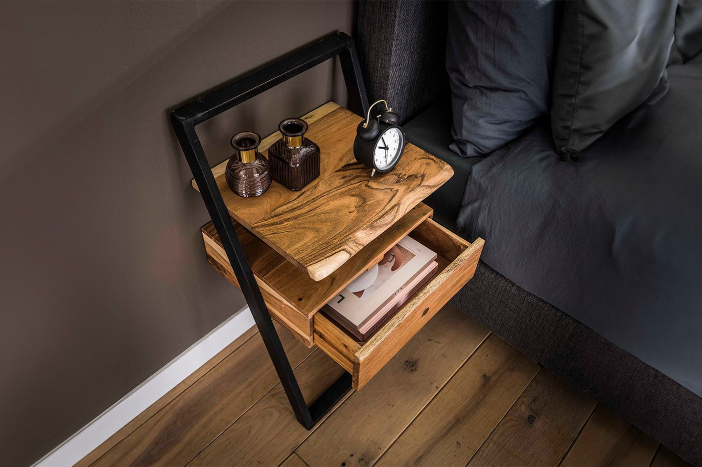 b7731346-d02b-46ef-a6a6-884f2cc42b79