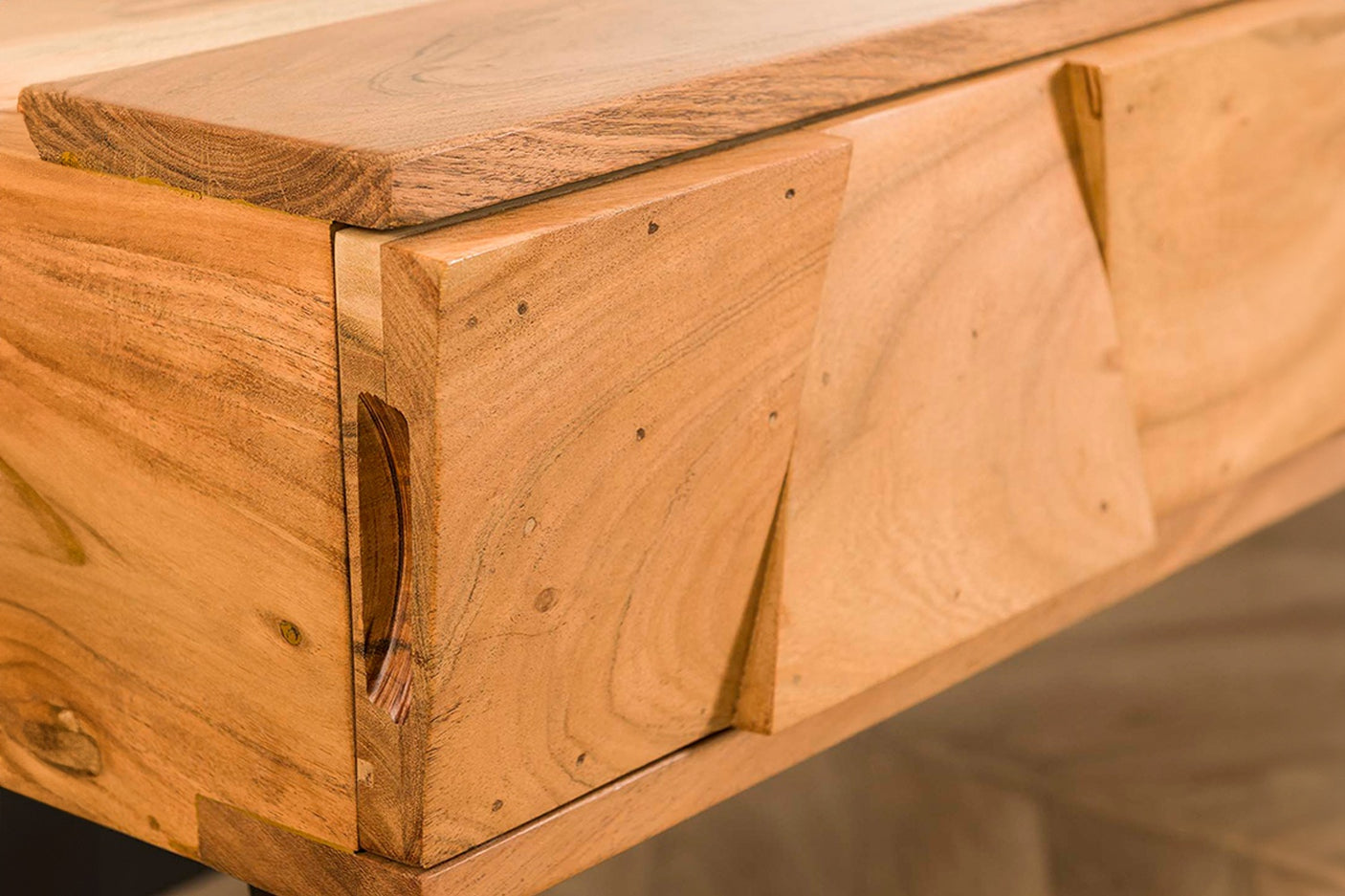 fd10f690-1b58-4d95-bb1d-2c39ebf581df