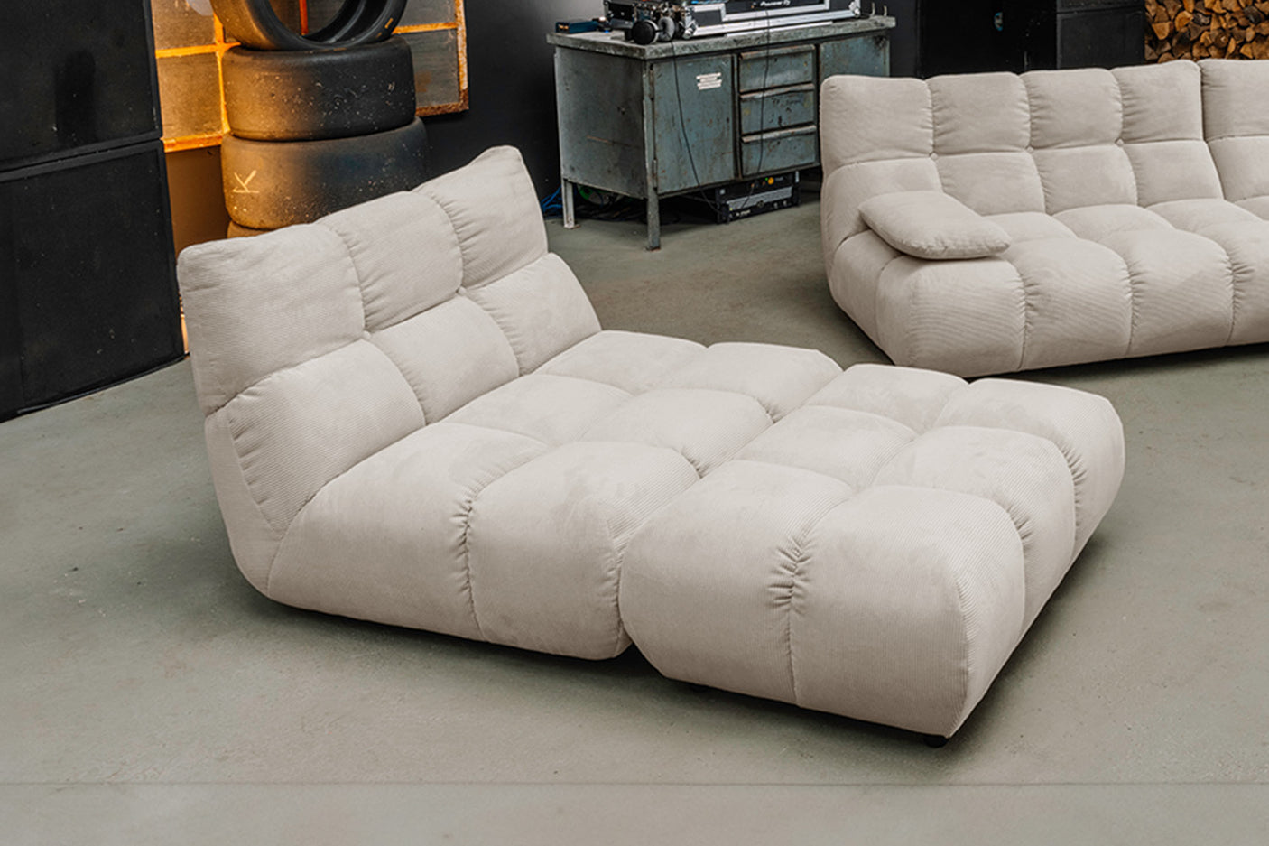 02f32d03-3305-4376-933e-07c91ce78d54