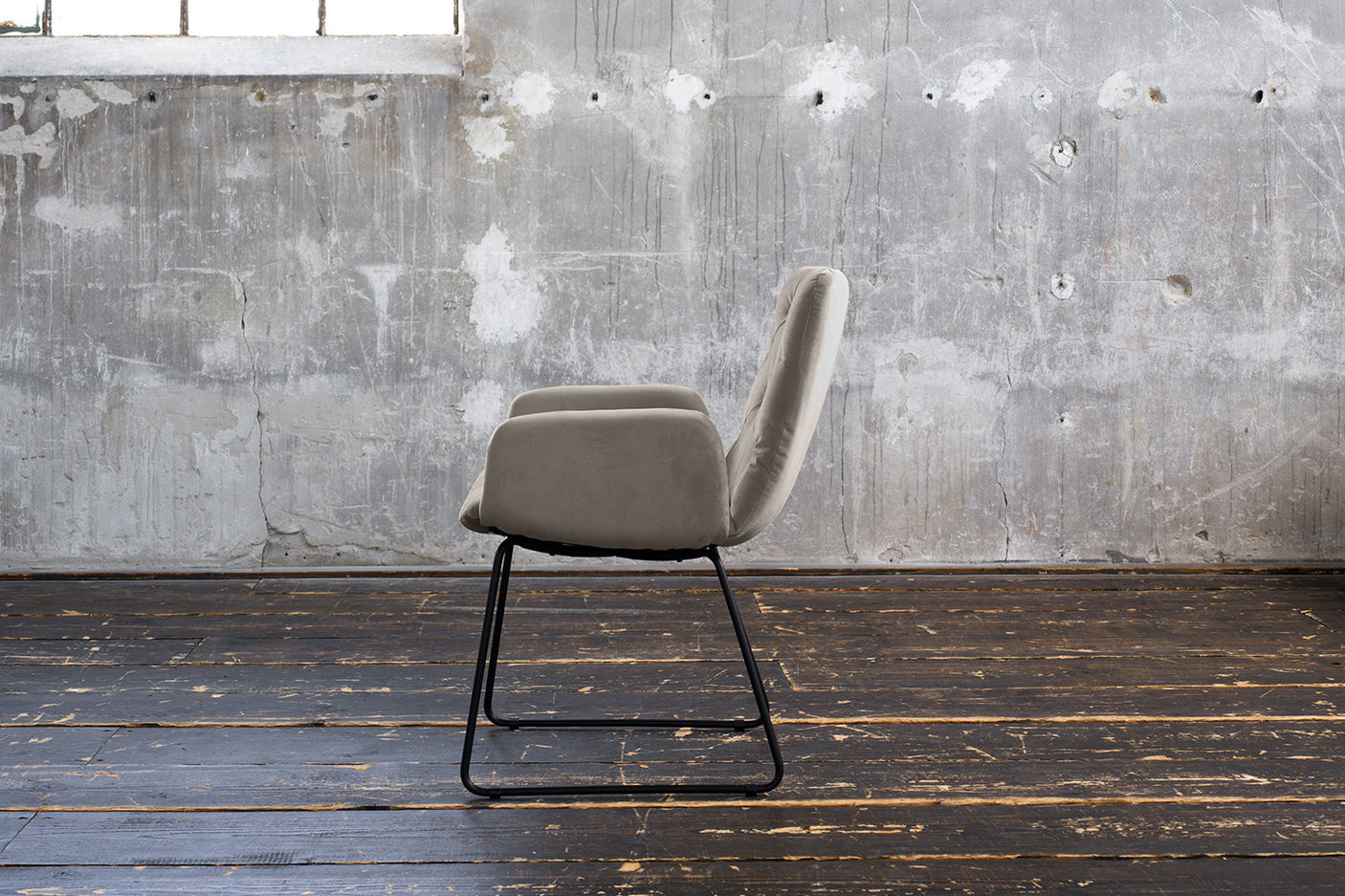 a823df00-7e59-41f5-9de3-f80312921fed