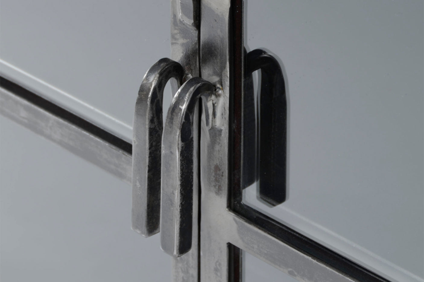 ff91799a-a75c-4eca-aa81-8795d52c6d03