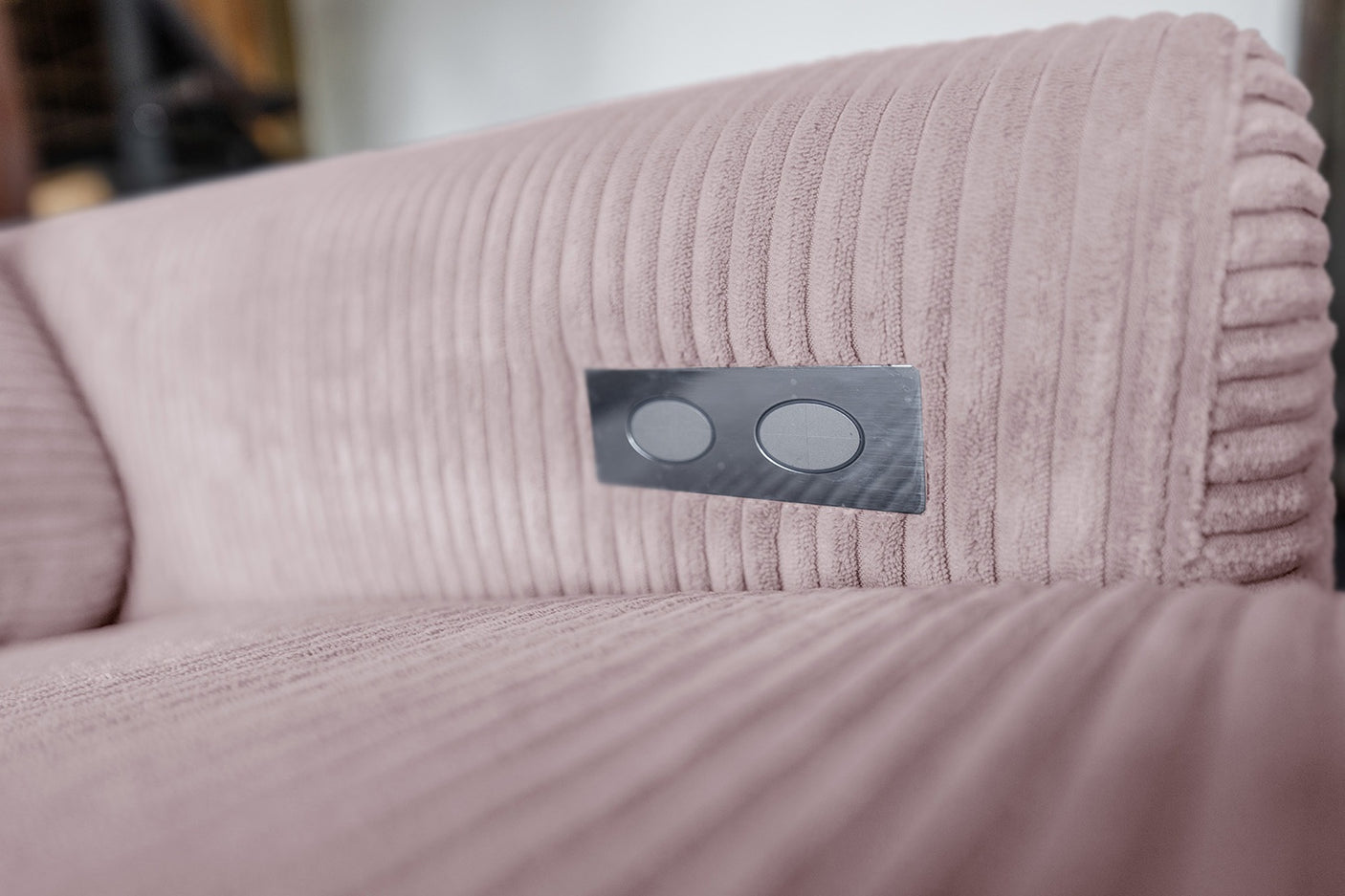 9754852d-d1e7-4b1e-a9ef-81a8055f2841