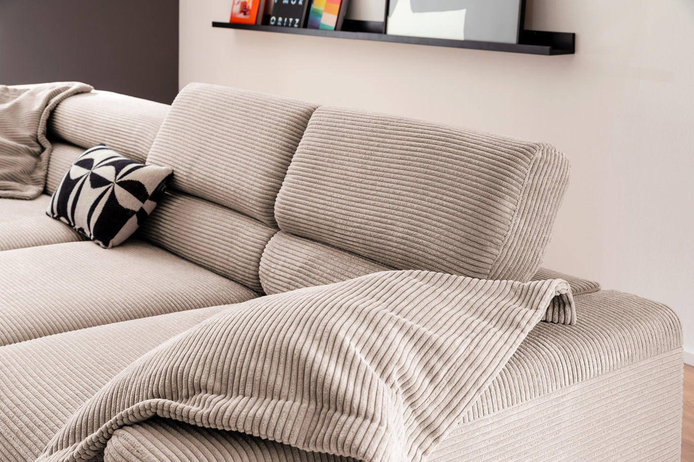 c87ef545-7c7b-425c-a324-0fdb4b01f82d