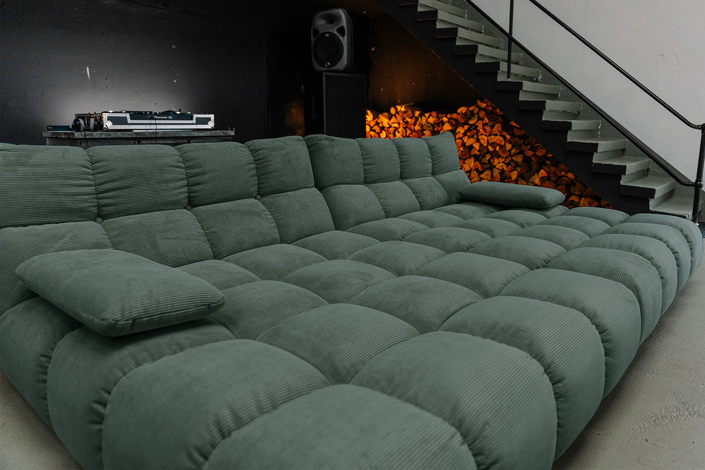 33a6c59d-2de7-465d-a617-11b9940d099c