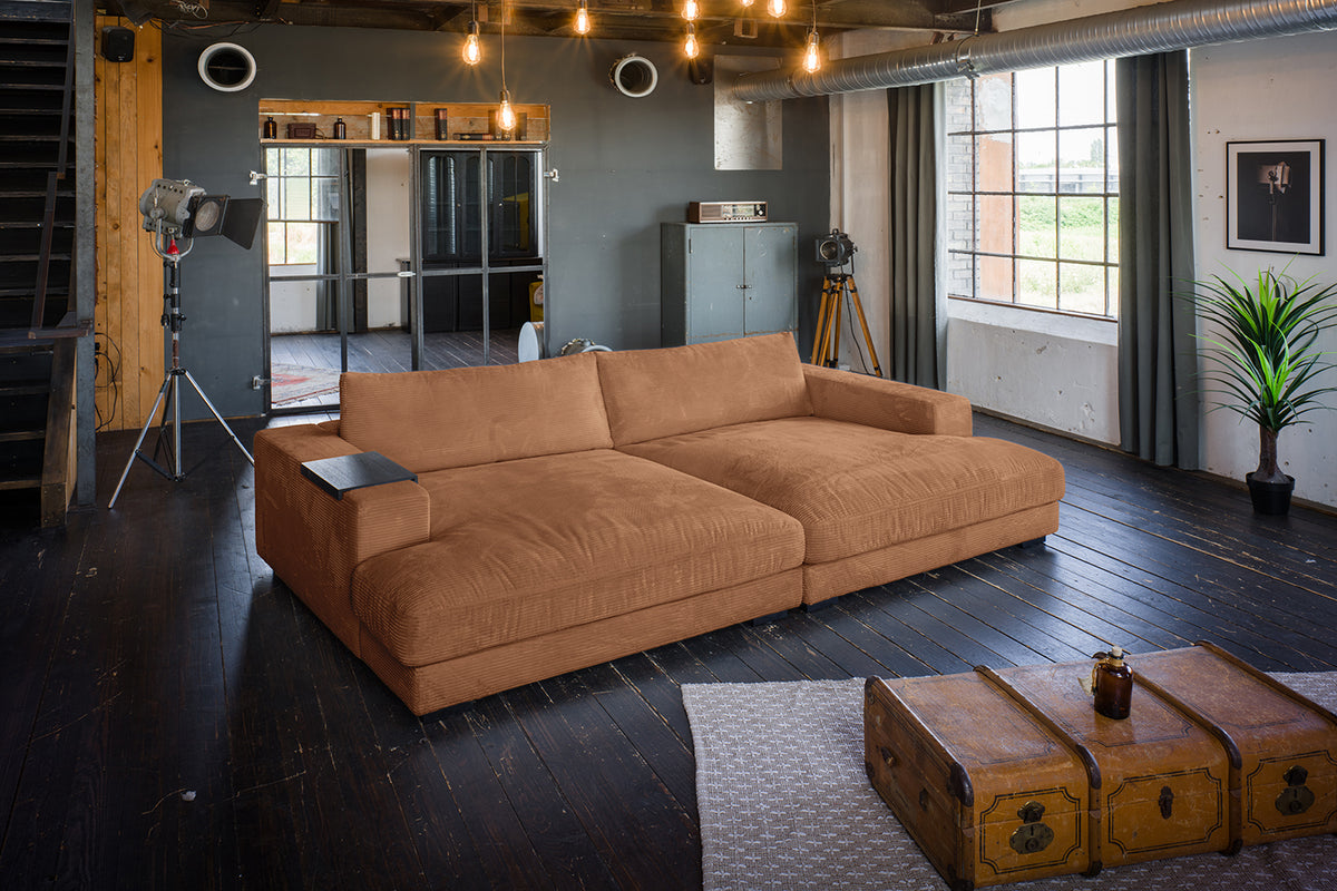 KAWOLA Big Sofa MADELINE Cord rost, 290 x 190, mit Holztablett schwarz