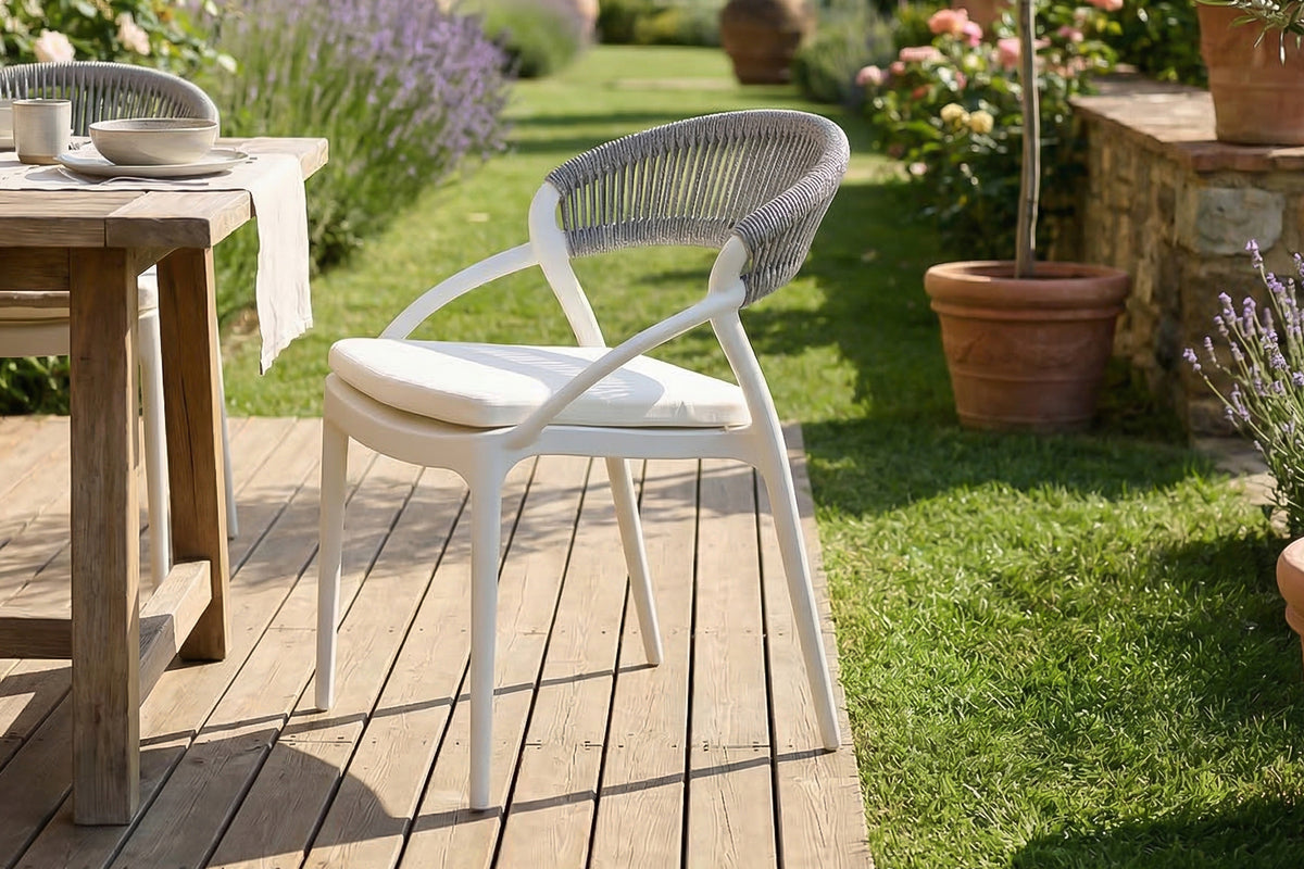 KAWOLA Gartenstuhl KISO Outdoor weiß mit Kissen Rückenlehne Rope grau