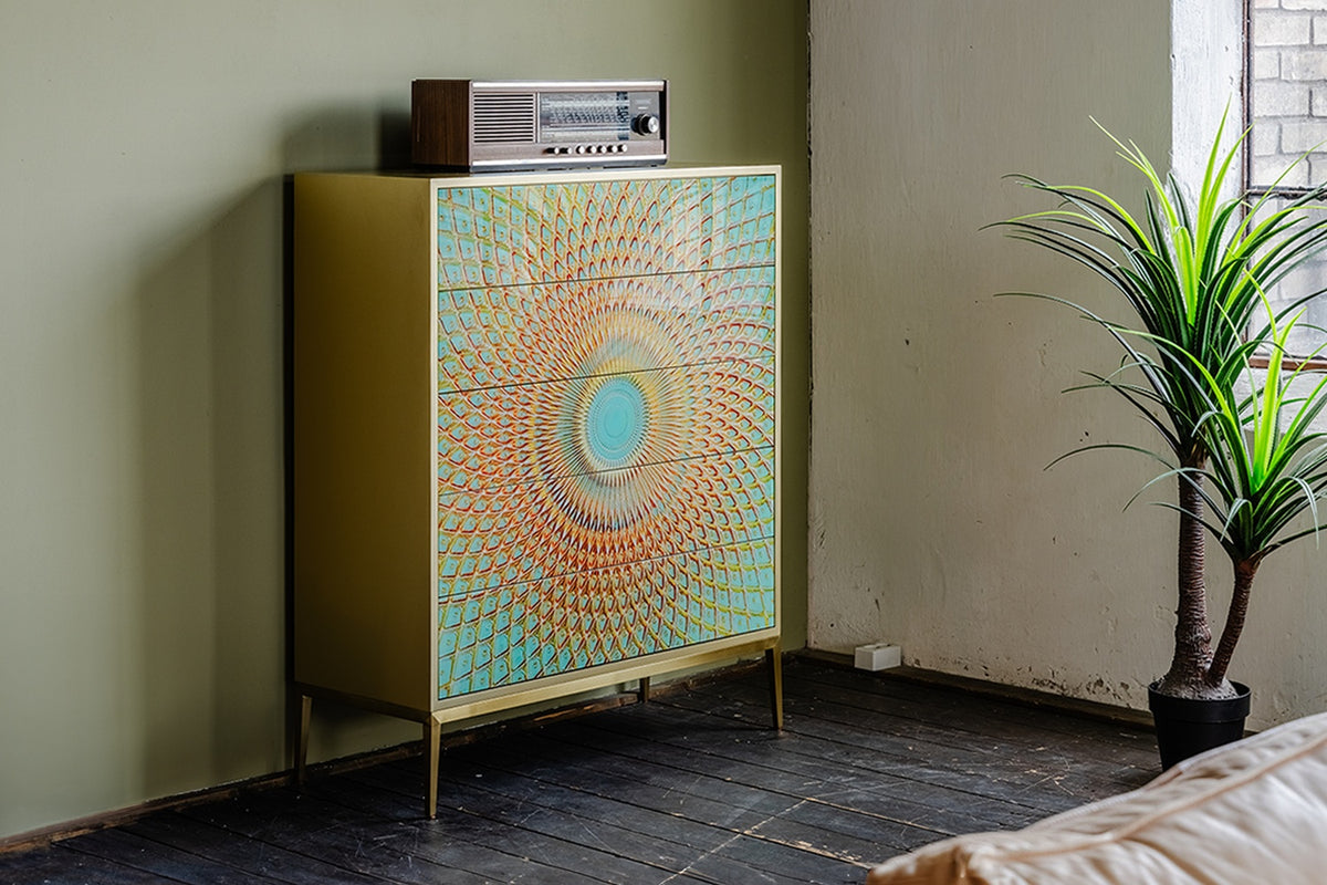 KAWOLA Highboard LAGO 5 Schubladen Glas grün Fuß Edelstahl goldfarben