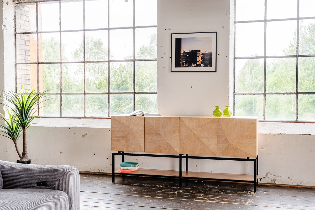 KAWOLA Sideboard ANJO 4 Türen 1 Ablage Eiche furniert braun Metall schwarz pulverbeschichtet