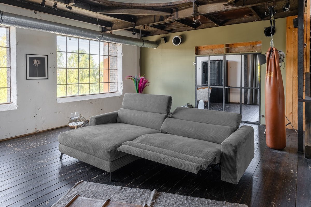 KAWOLA Sofa LAISKA Ecksofa Relaxfunktion teilmotorisch Cord grau