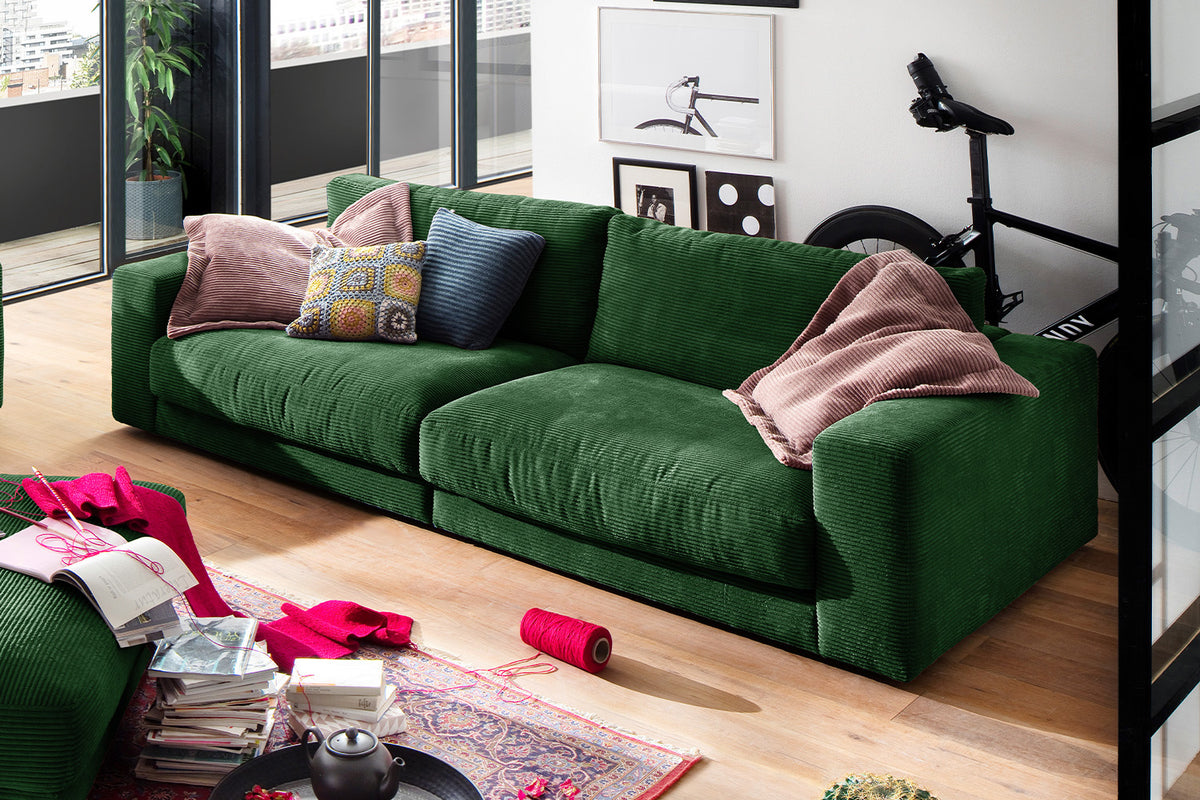 KAWOLA Sofa MADELINE 3-Sitzer Cord smaragd