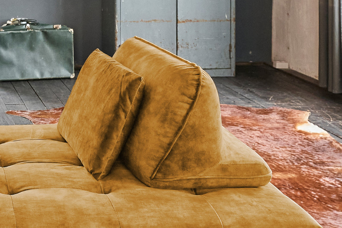 KAWOLA Sofa WIOLO Schlafsofa Daybed velvet cognac