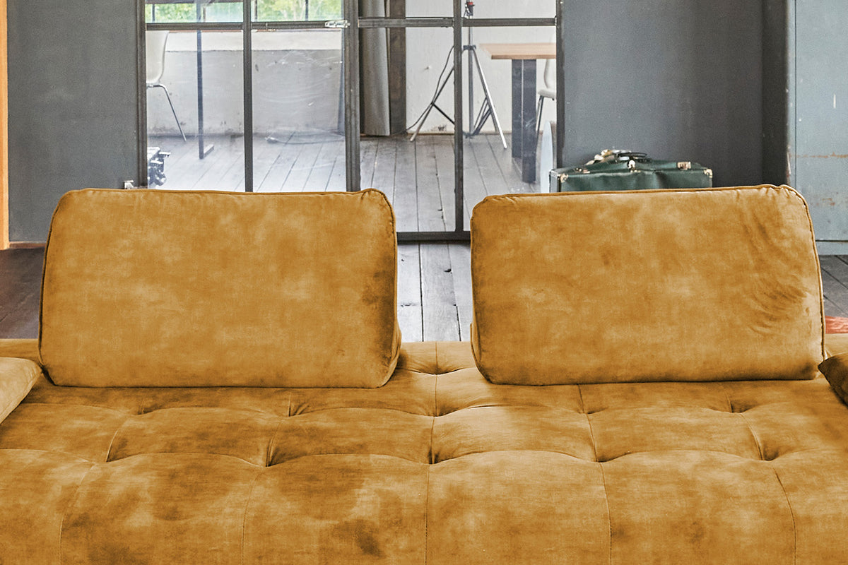 KAWOLA Sofa WIOLO Schlafsofa Daybed velvet cognac