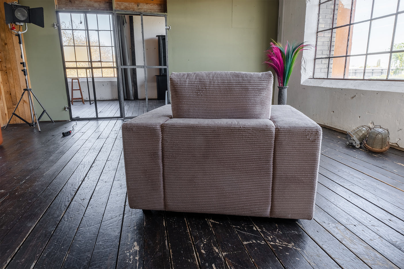 fd888f14-8aca-4672-94a9-aaffe90e835a