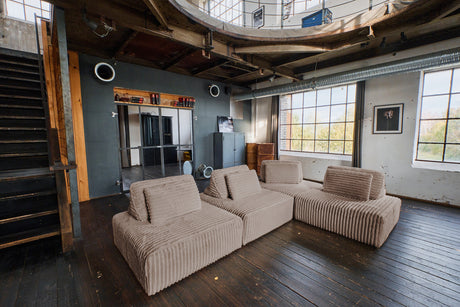 0ea9b8e8-6b54-4a55-965c-63f8ed5f5df3