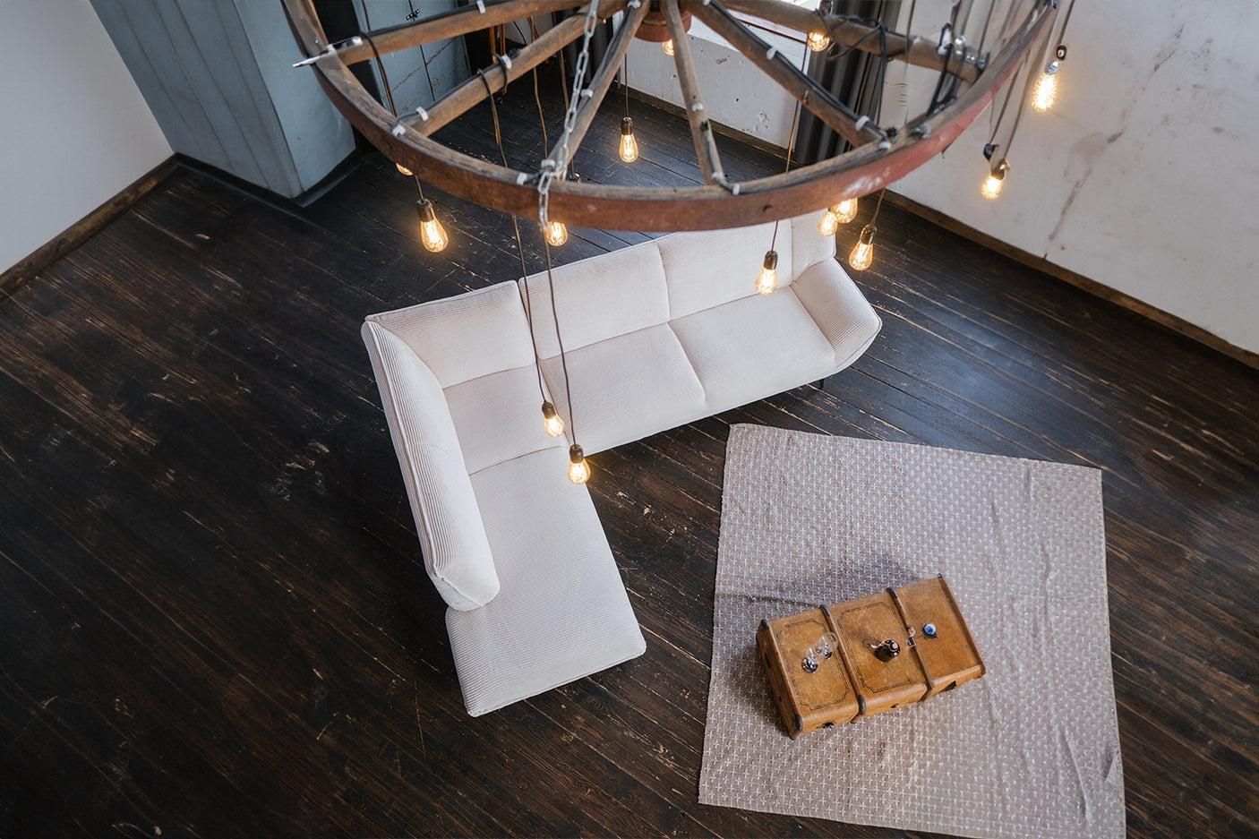 99bb9af8-42e0-4af9-b365-3932e4e97933