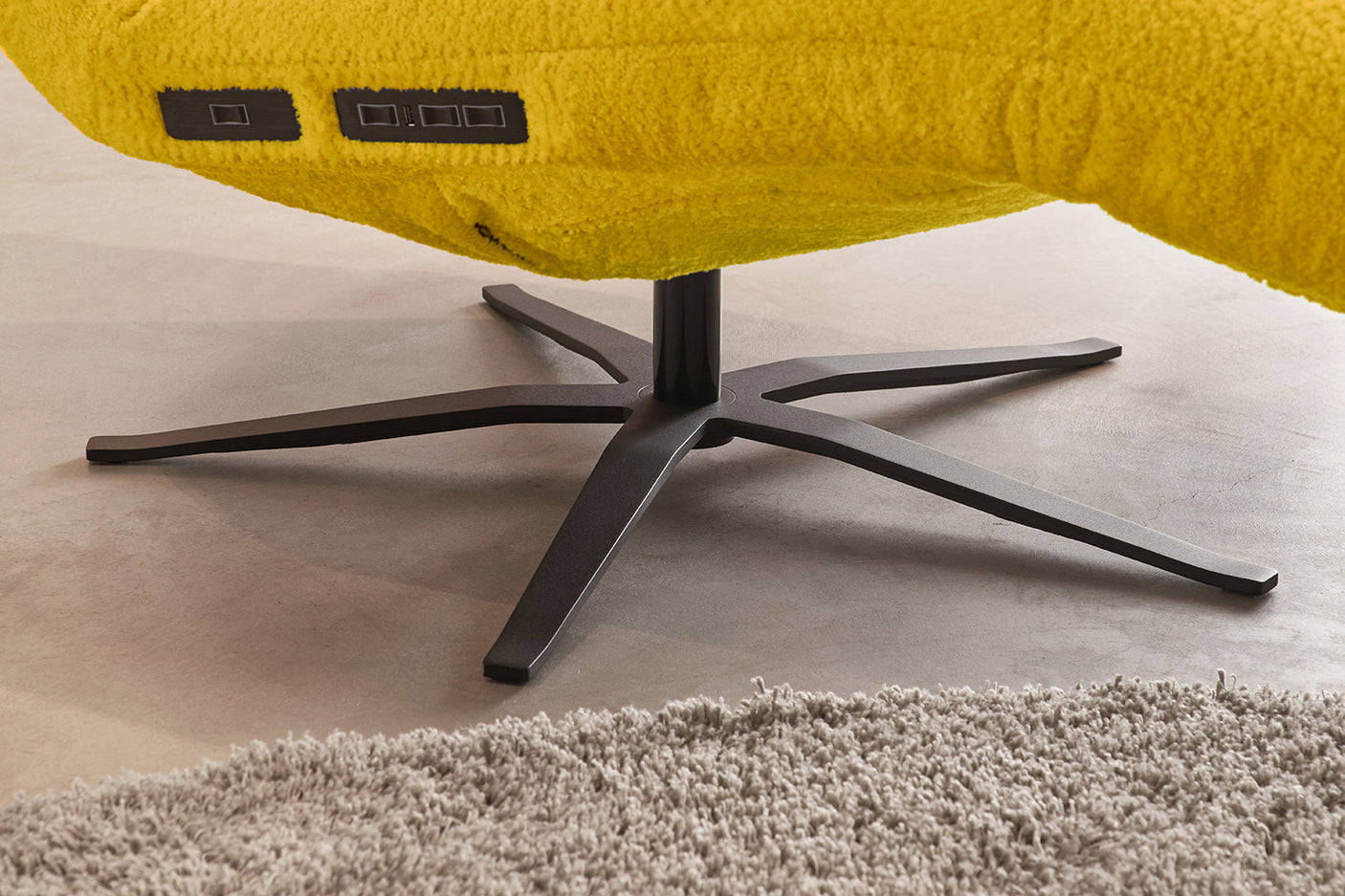 5c03cb27-9aaa-4387-8fdd-6b7927d1e489