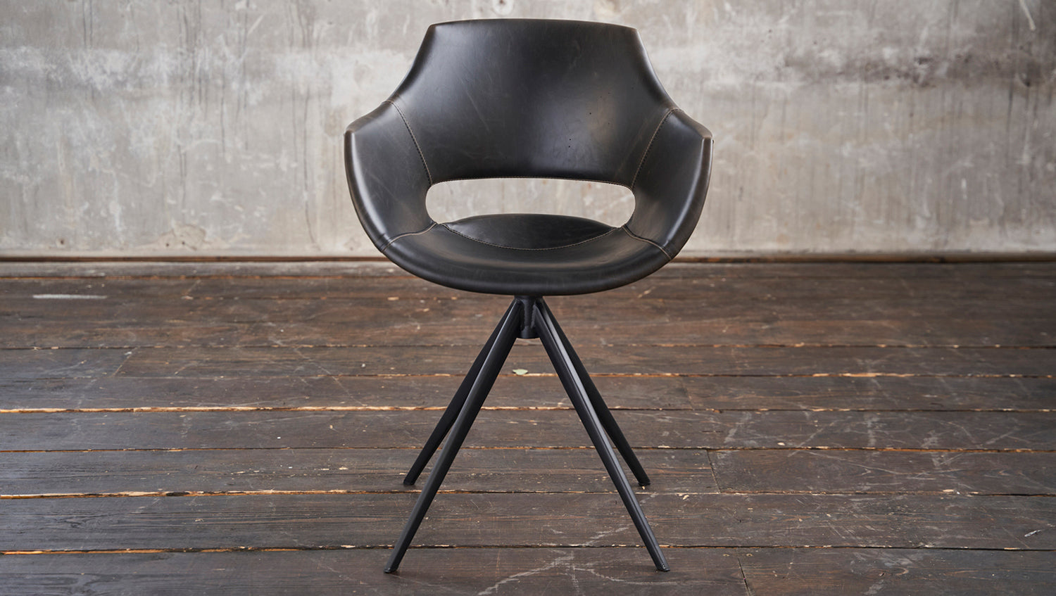 B-Ware KAWOLA Stuhl ZAJA Esszimmerstuhl Kunstleder drehbar Vintage schwarz
