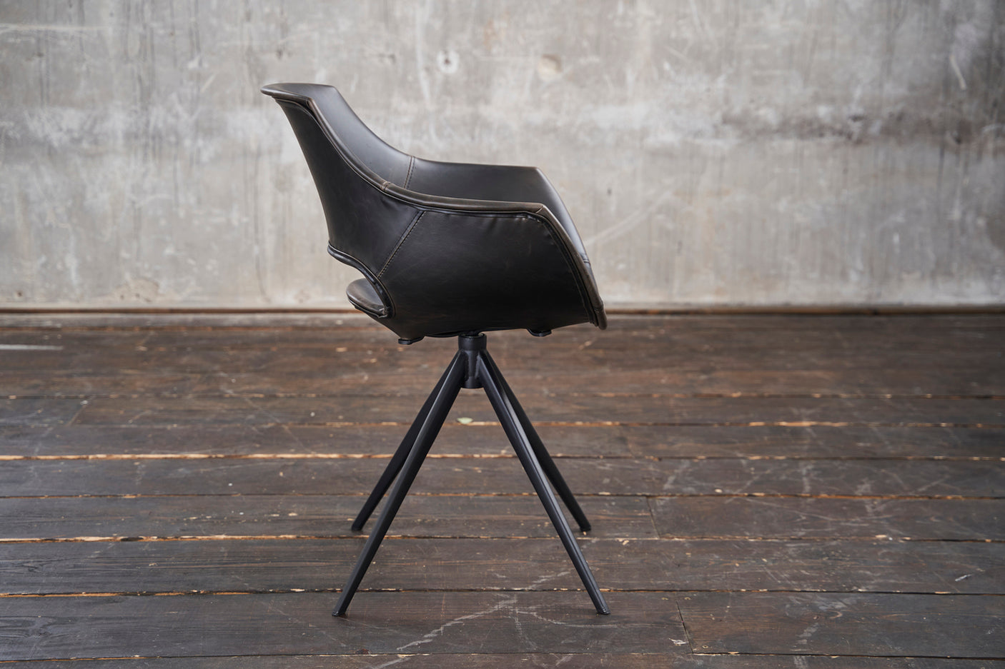 cb7761d7-d0c5-47ca-ae54-3e0a7043a06e