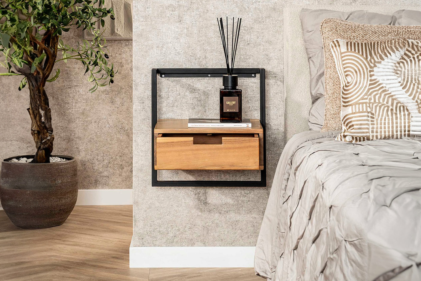 81263e21-e973-4ecf-b821-20cea4d0b5d3