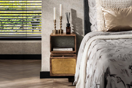 90c1b579-38dd-4c49-bc7e-8ac4d90147ad