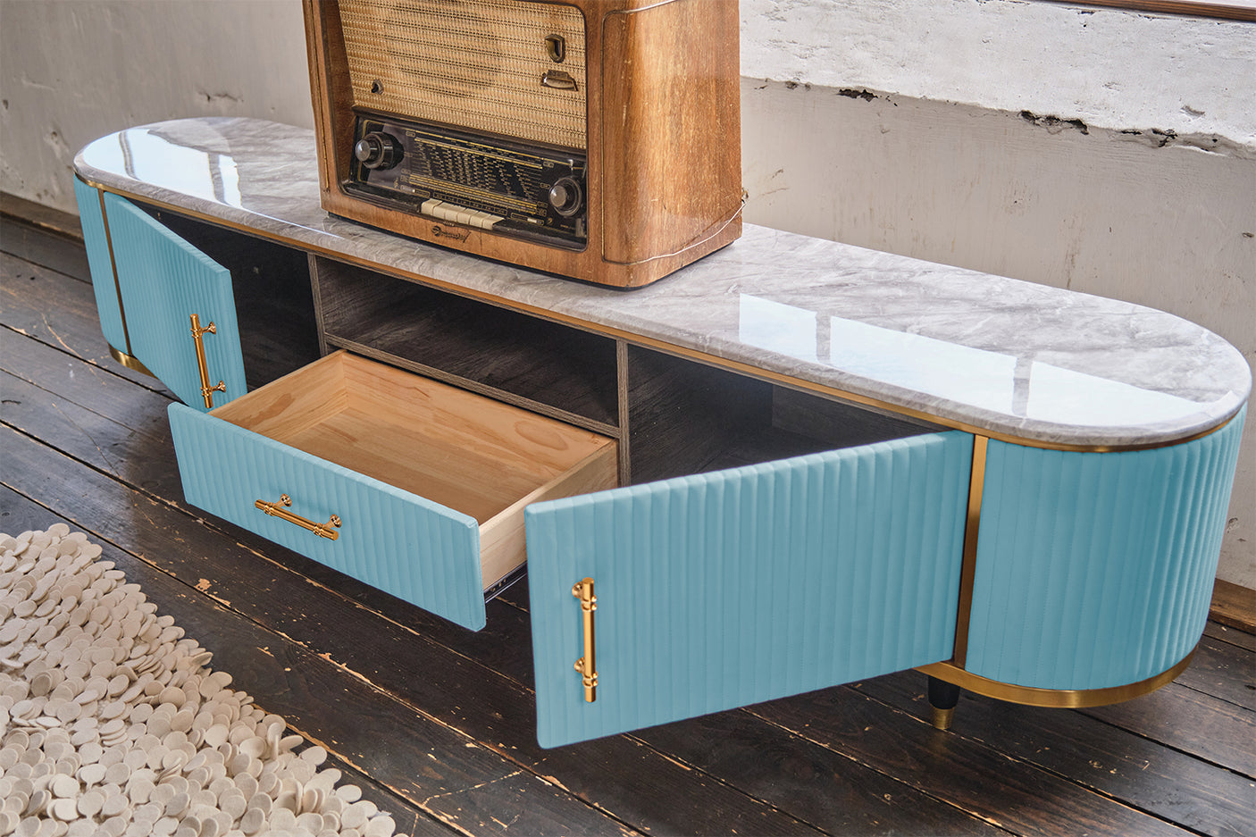 cb03109c-1d83-4f87-8230-06e4492e989b