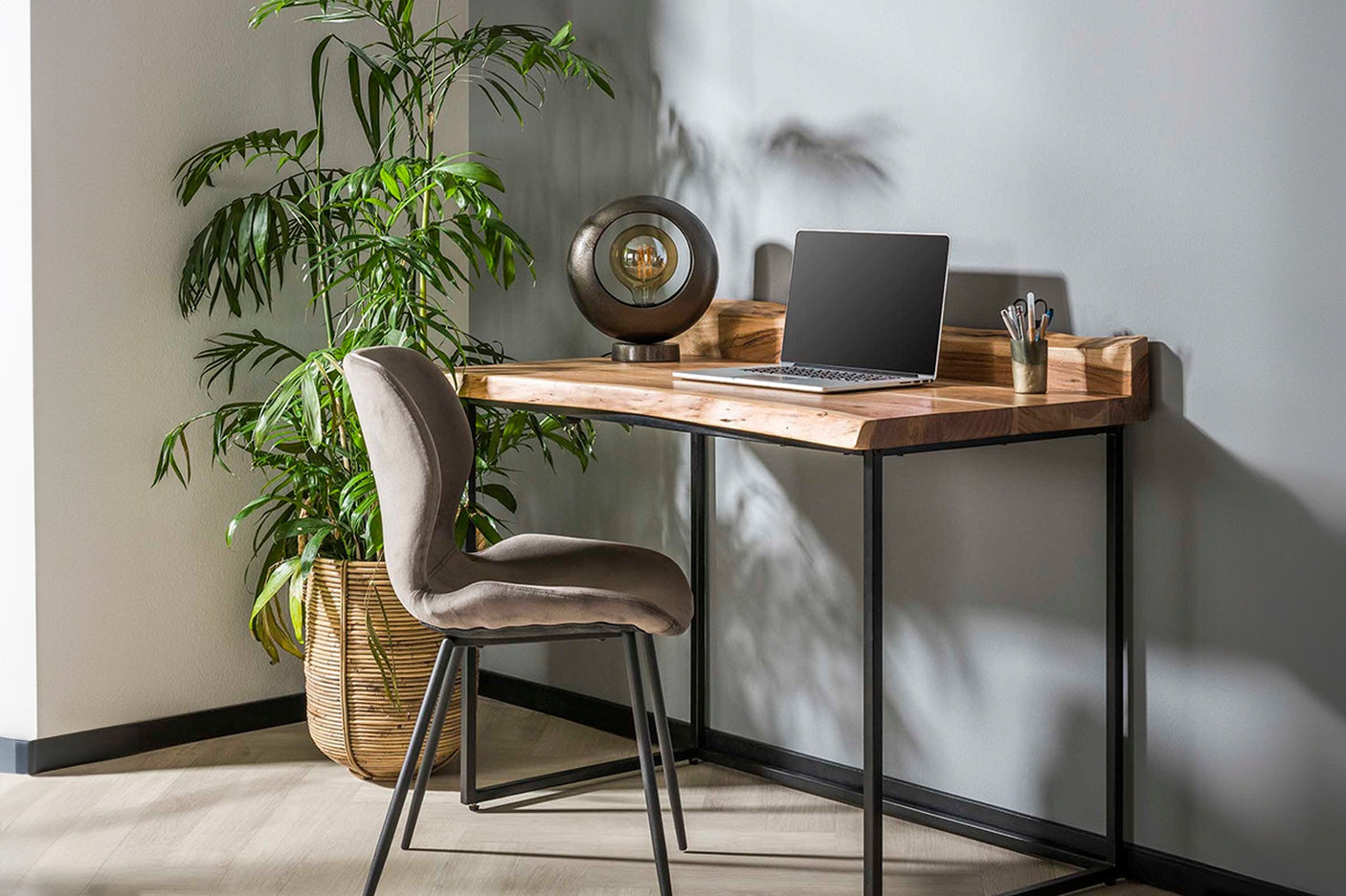 24c52641-69df-499d-bea8-9c3e34323380