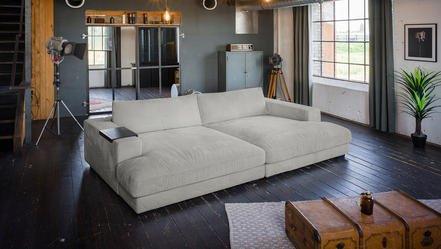 KAWOLA Big Sofa MADELINE Cord hellgrau, 290 x 170, mit Holztablett schwarz