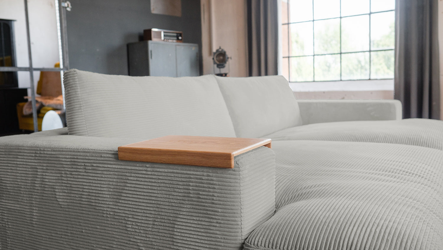 KAWOLA Big Sofa MADELINE Cord hellgrau mit Hocker und 4 Zierkissen