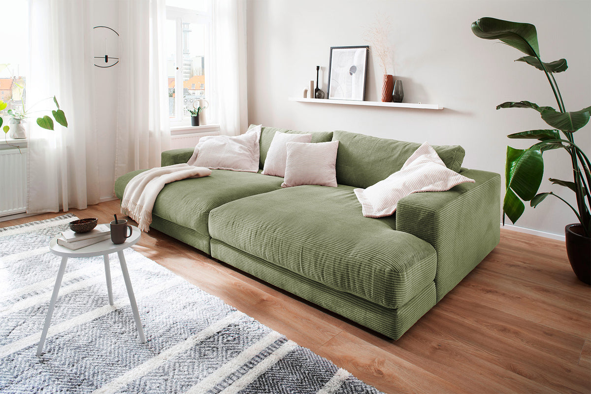 KAWOLA Big Sofa MADELINE Cord olivgrün, 290 x 170, ohne Holztablett