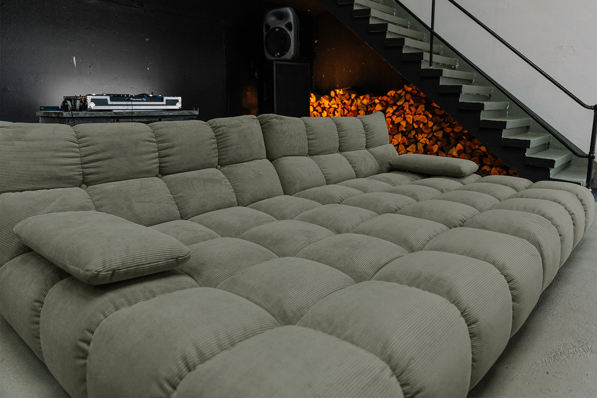 KAWOLA Big Sofa VIVIEN Feincord olivgrün