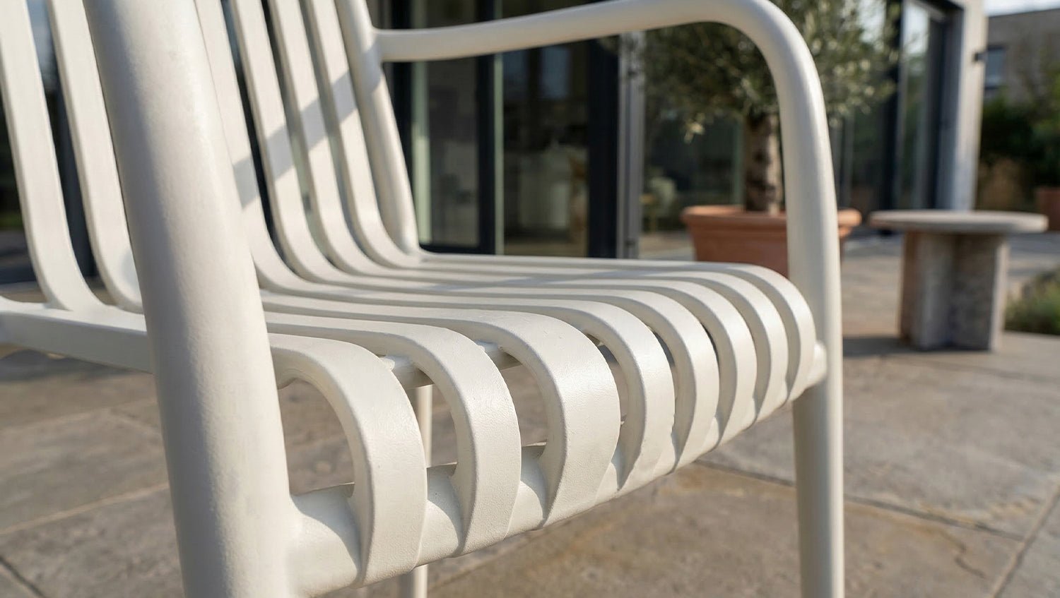 KAWOLA Gartenstuhl MIAVA Outdoor stapelbar Kunststoff cremefarben