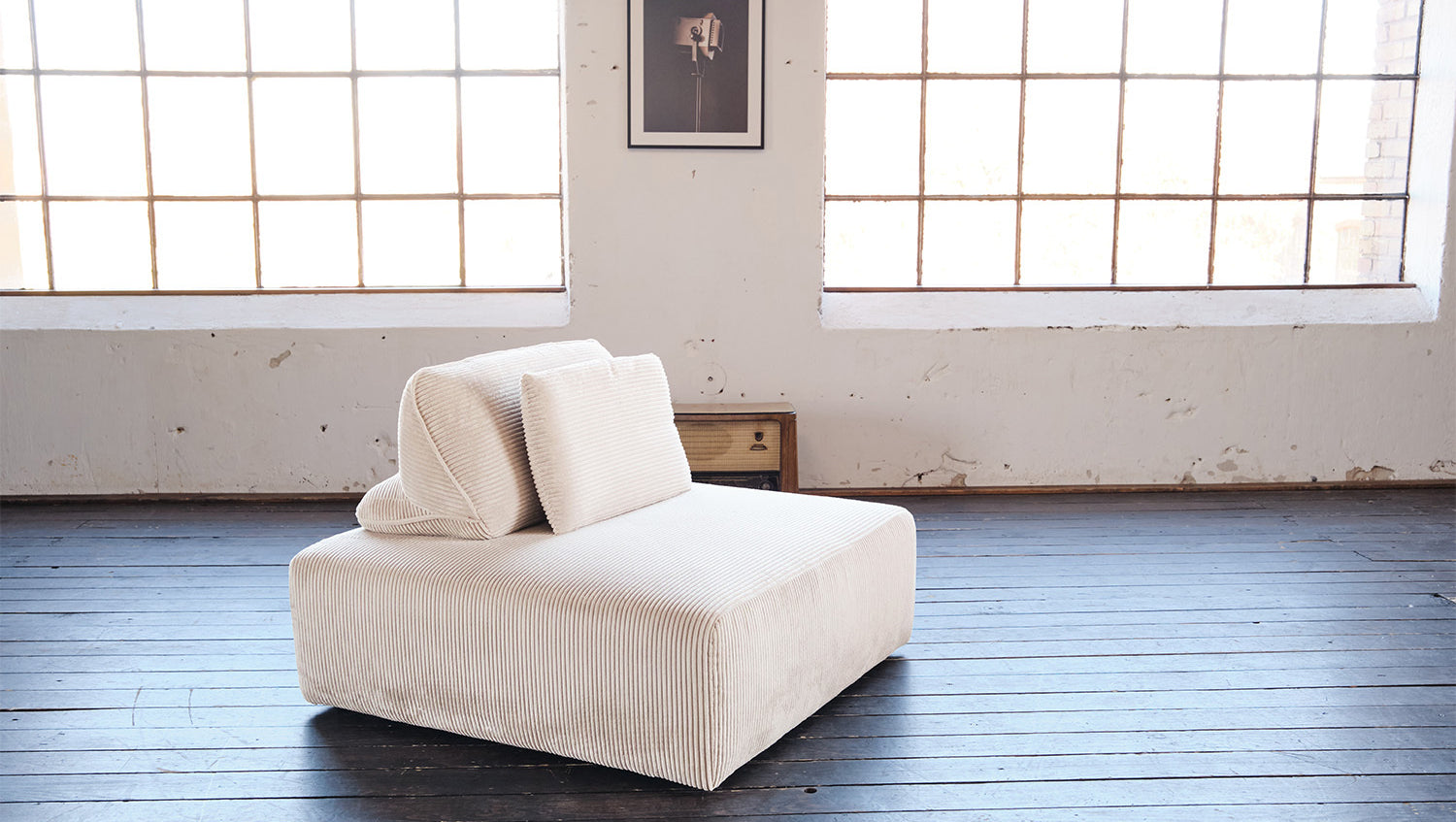 KAWOLA Hocker WIOLO SOFT Polsterhocker mit Rückenkissen Cord cremeweiß