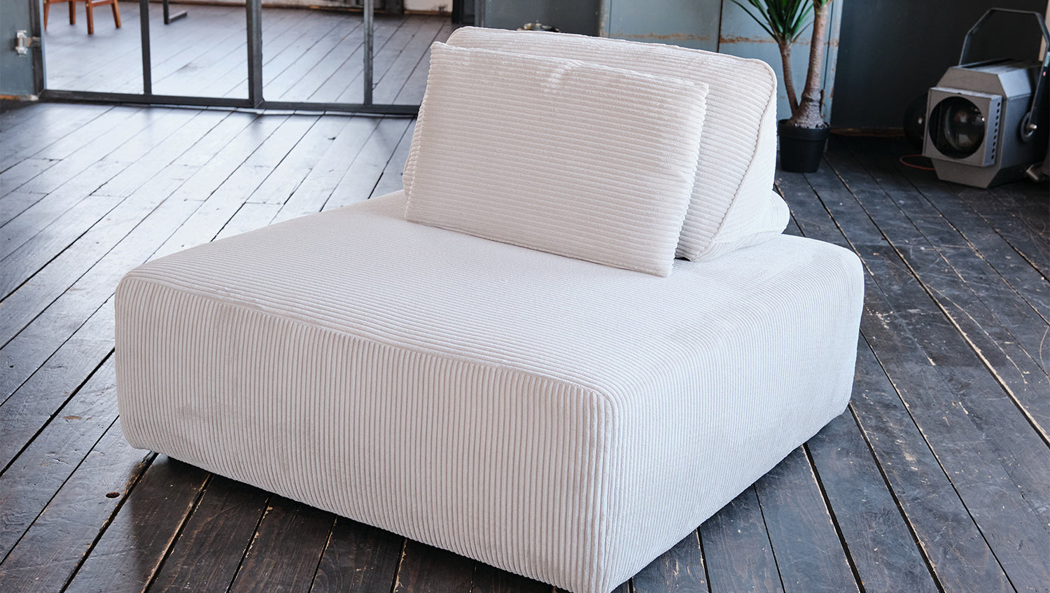 KAWOLA Hocker WIOLO SOFT Polsterhocker mit Rückenkissen Cord hellgrau