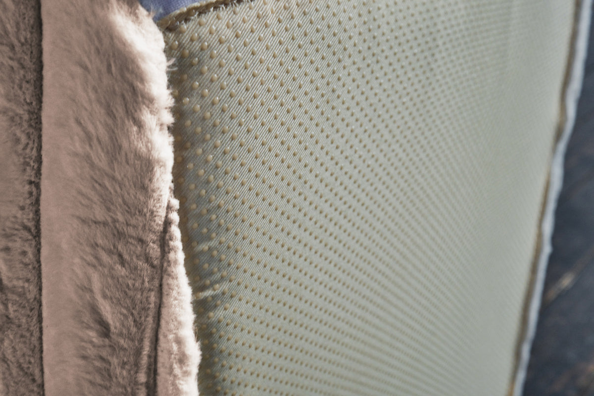 KAWOLA Hocker WIOLO SOFT Polsterhocker mit Rückenkissen Weicher Breitcord taupe