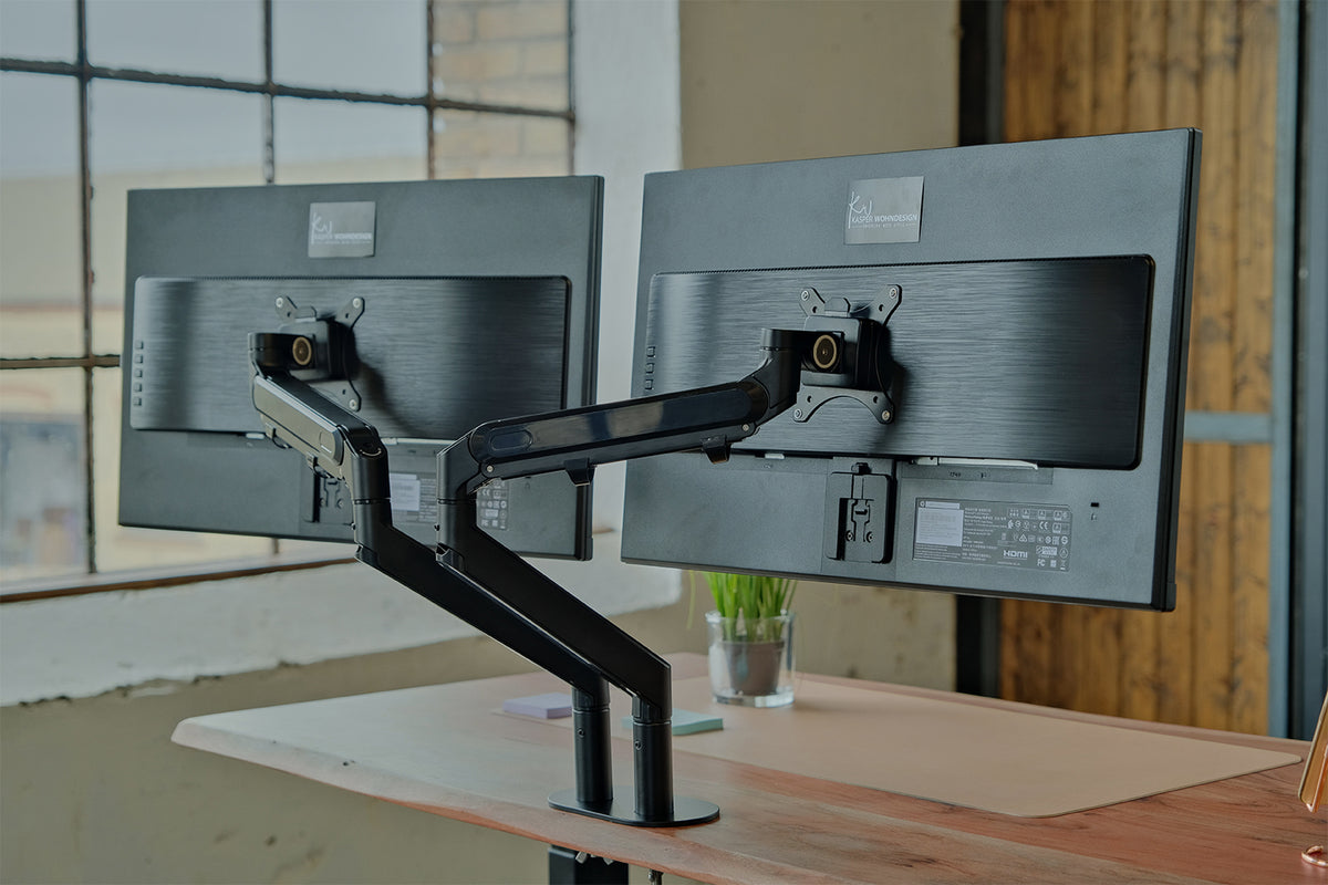 KAWOLA Schreibtisch LORA mit Monitorhalterung elektrisch höhenverstellbar mit Baumkante Nussbaumfarben massiv