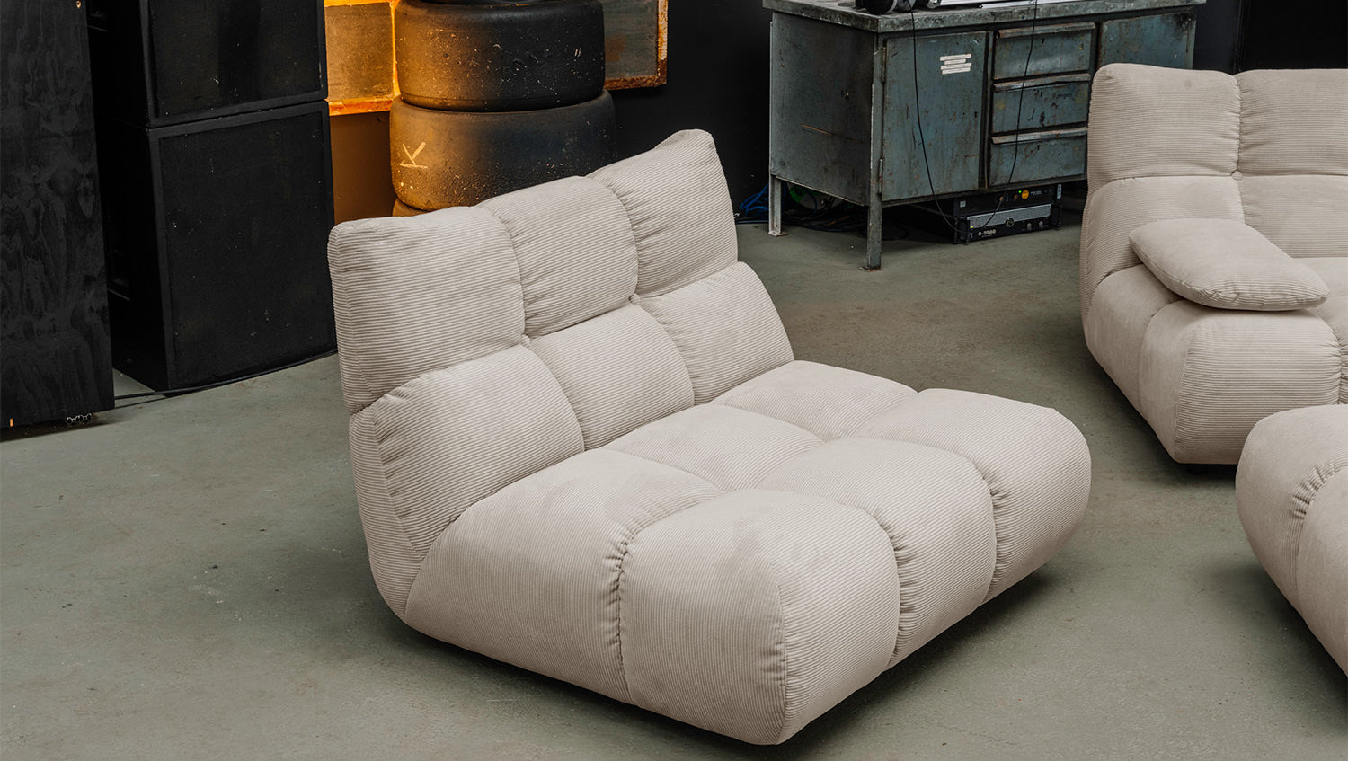 KAWOLA Sessel VIVIEN Drehsessel Feincord beige