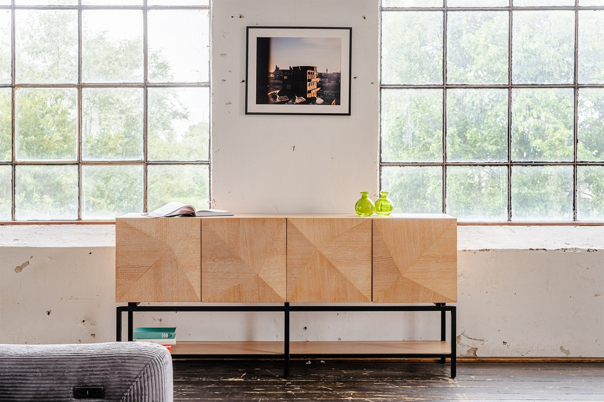 KAWOLA Sideboard ANJO 4 Türen 1 Ablage Eiche furniert braun Metall schwarz pulverbeschichtet
