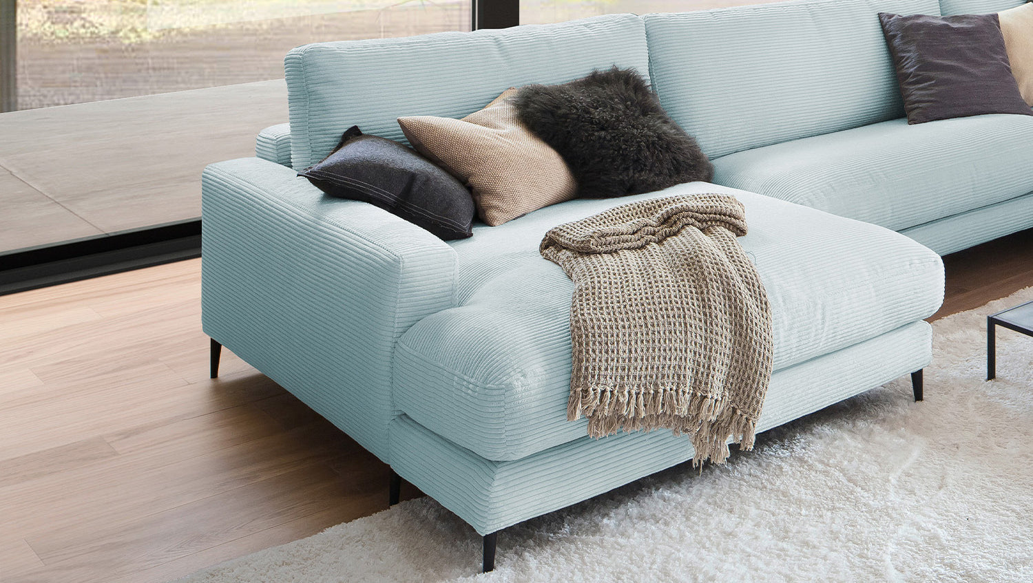 KAWOLA Sofa CARA Wohnlandschaft U-Form Cord hellblau