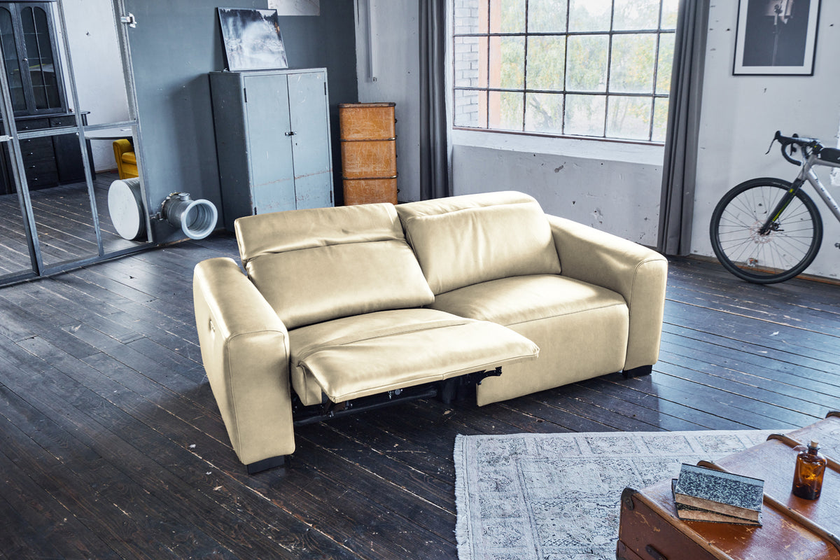 KAWOLA Sofa FINN 3-Sitzer mit Relaxfunktion Leder cremeweiß