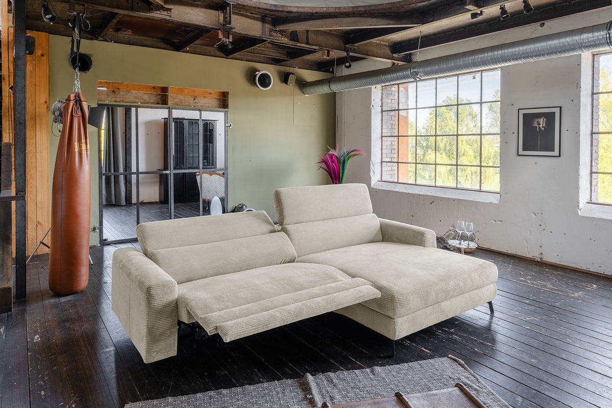 KAWOLA Sofa LAISKA Ecksofa Relaxfunktion teilmotorisch Cord cremeweiß