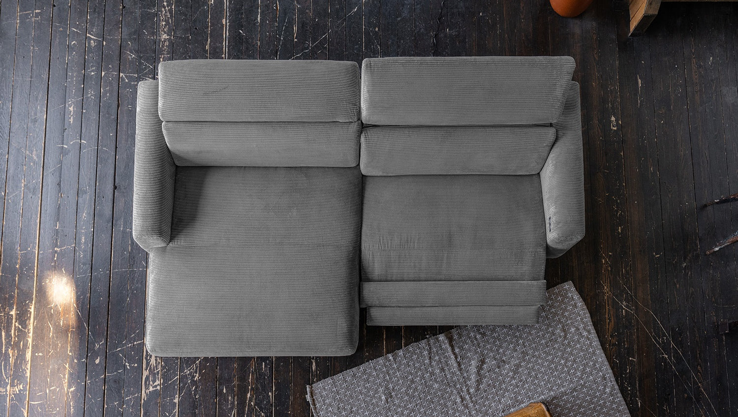 KAWOLA Sofa LAISKA Ecksofa Relaxfunktion teilmotorisch Cord grau