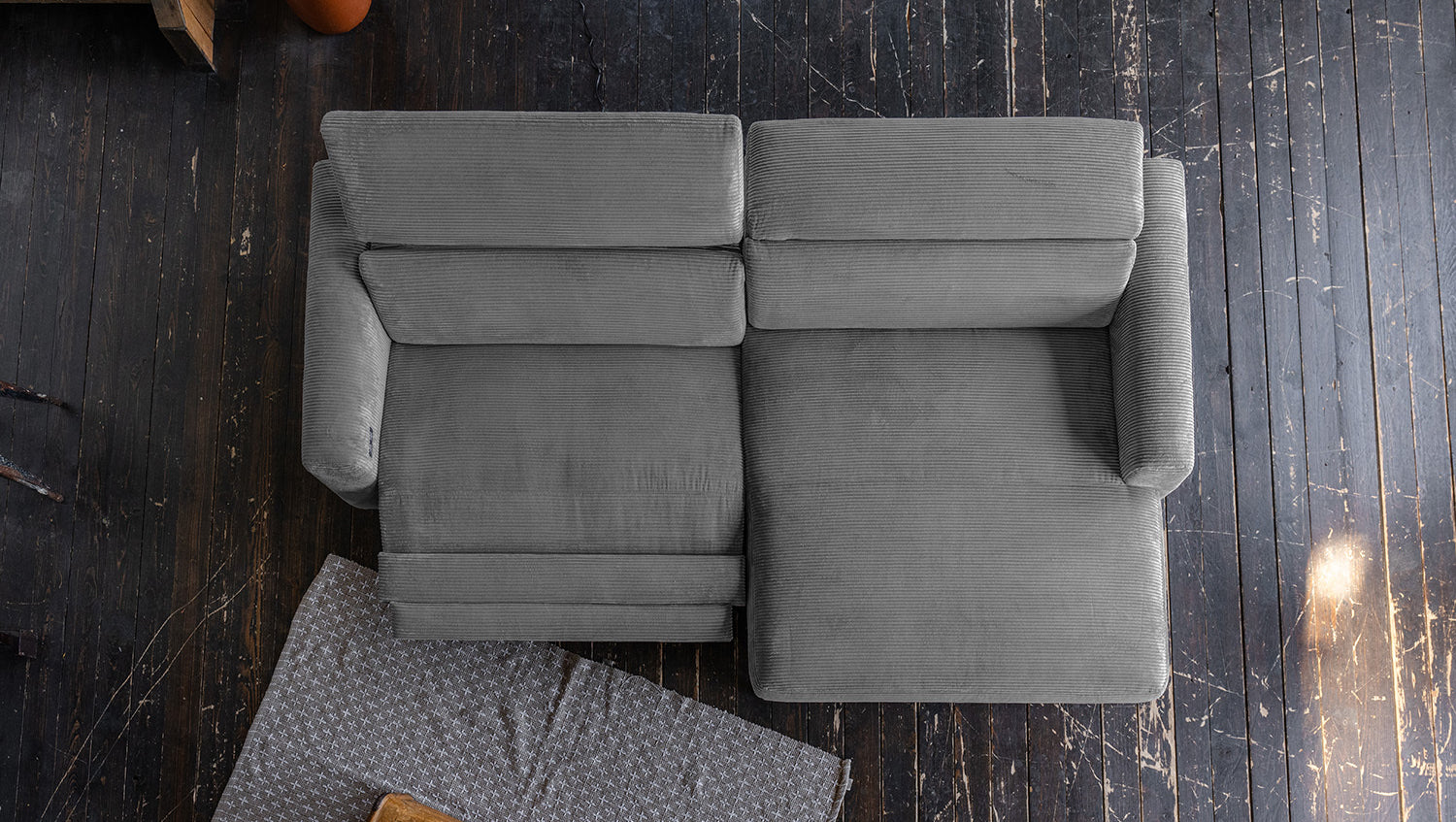 KAWOLA Sofa LAISKA Ecksofa Relaxfunktion teilmotorisch Cord grau